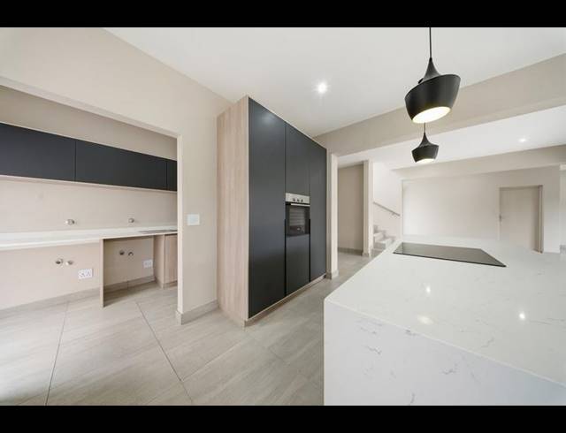 4 BEDROOM CLUSTER FOR SALE IN BRYANSTON